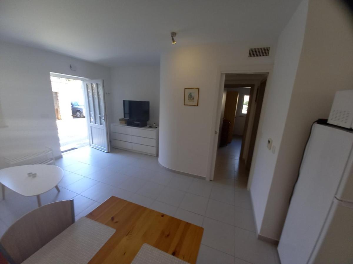 Apartment Ariela Ровинь Экстерьер фото